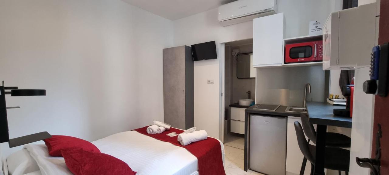 4 sTUDIOS DANS LE MEME IMMEUBLE Cannes Exterior foto