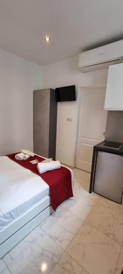 4 sTUDIOS DANS LE MEME IMMEUBLE Cannes Exterior foto