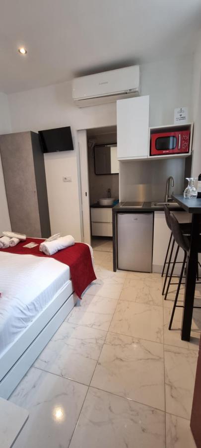 4 sTUDIOS DANS LE MEME IMMEUBLE Cannes Exterior foto