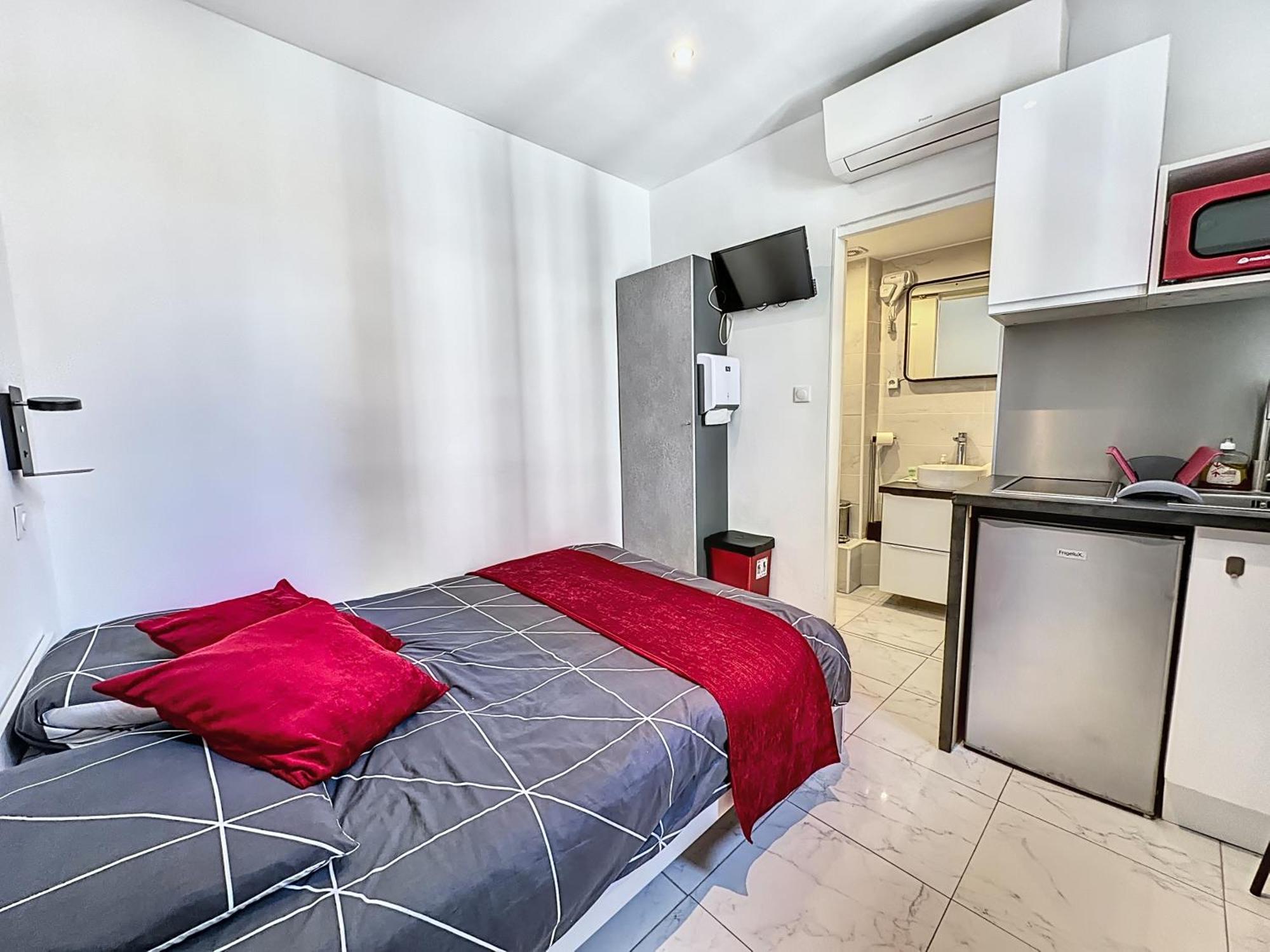 4 sTUDIOS DANS LE MEME IMMEUBLE Cannes Exterior foto